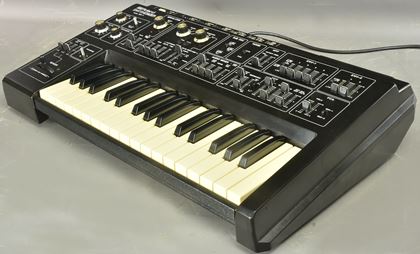Roland-SH-1